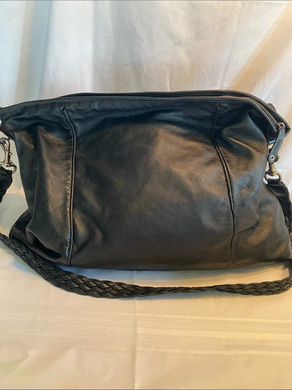 Gucci Large Black Leather shoulder Bag with Braided Strap 189678